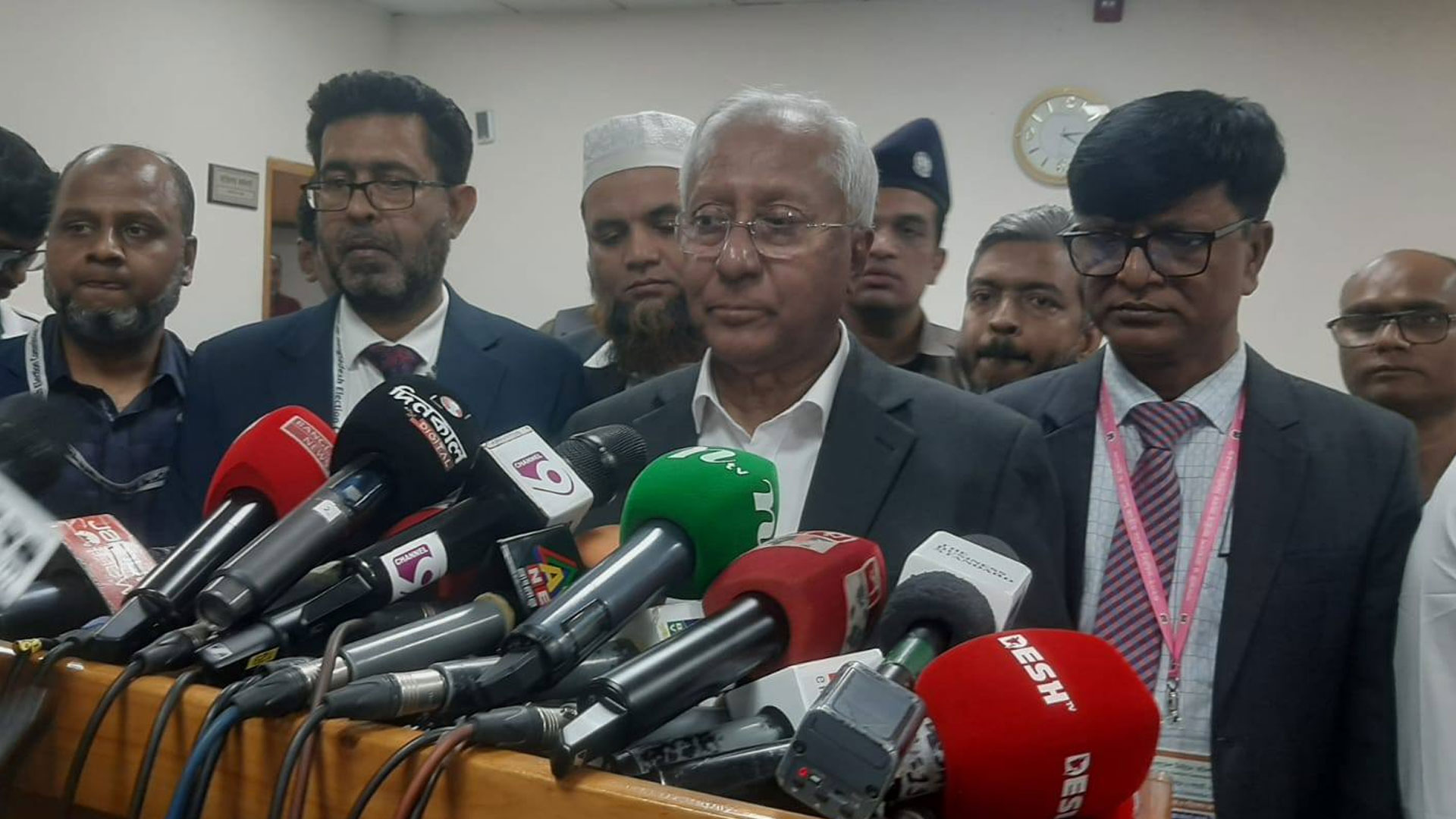 ৬ হাজার ৬২০ কেন্দ্রের ভোটের তথ্য পায়নি ইসি