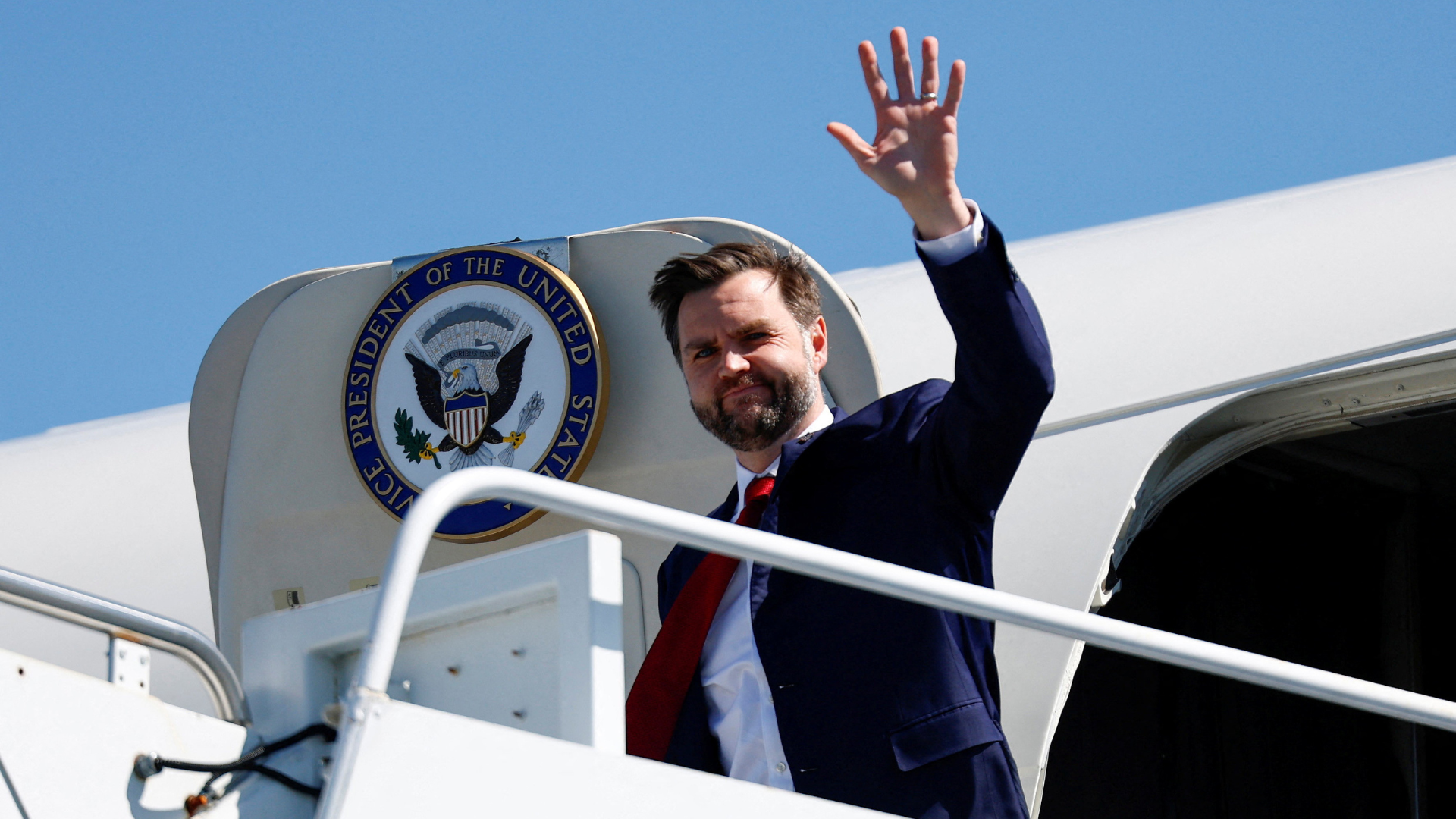 যে কারণে পাকিস্তান সফরে যাচ্ছেন মার্কিন ভাইস প্রেসিডেন্ট