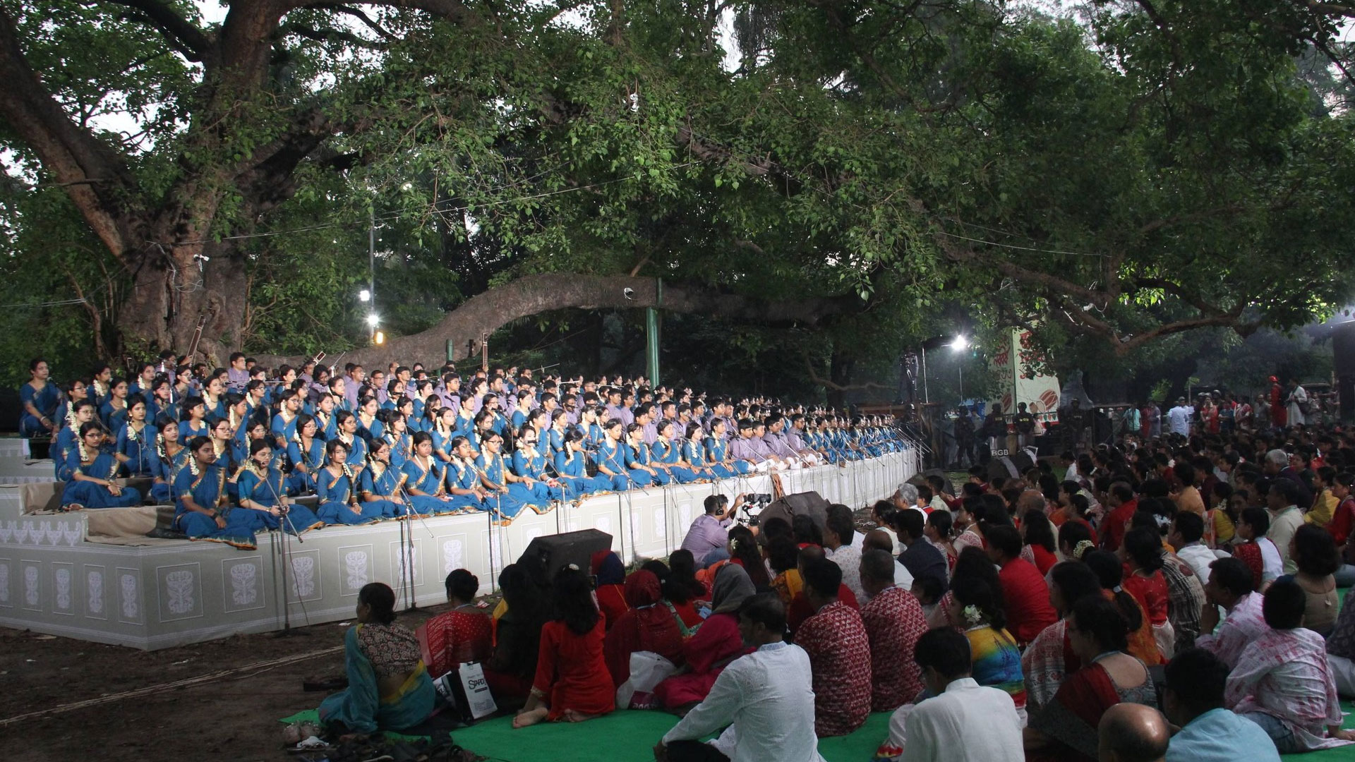 ভয়শূন্য চিত্তে ছায়ানটের বর্ষবরণ