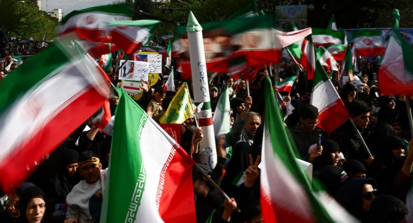 যুদ্ধবিরতির পথ দেখাল হরমুজ প্রণালি, নেপথ্যে পাকিস্তান