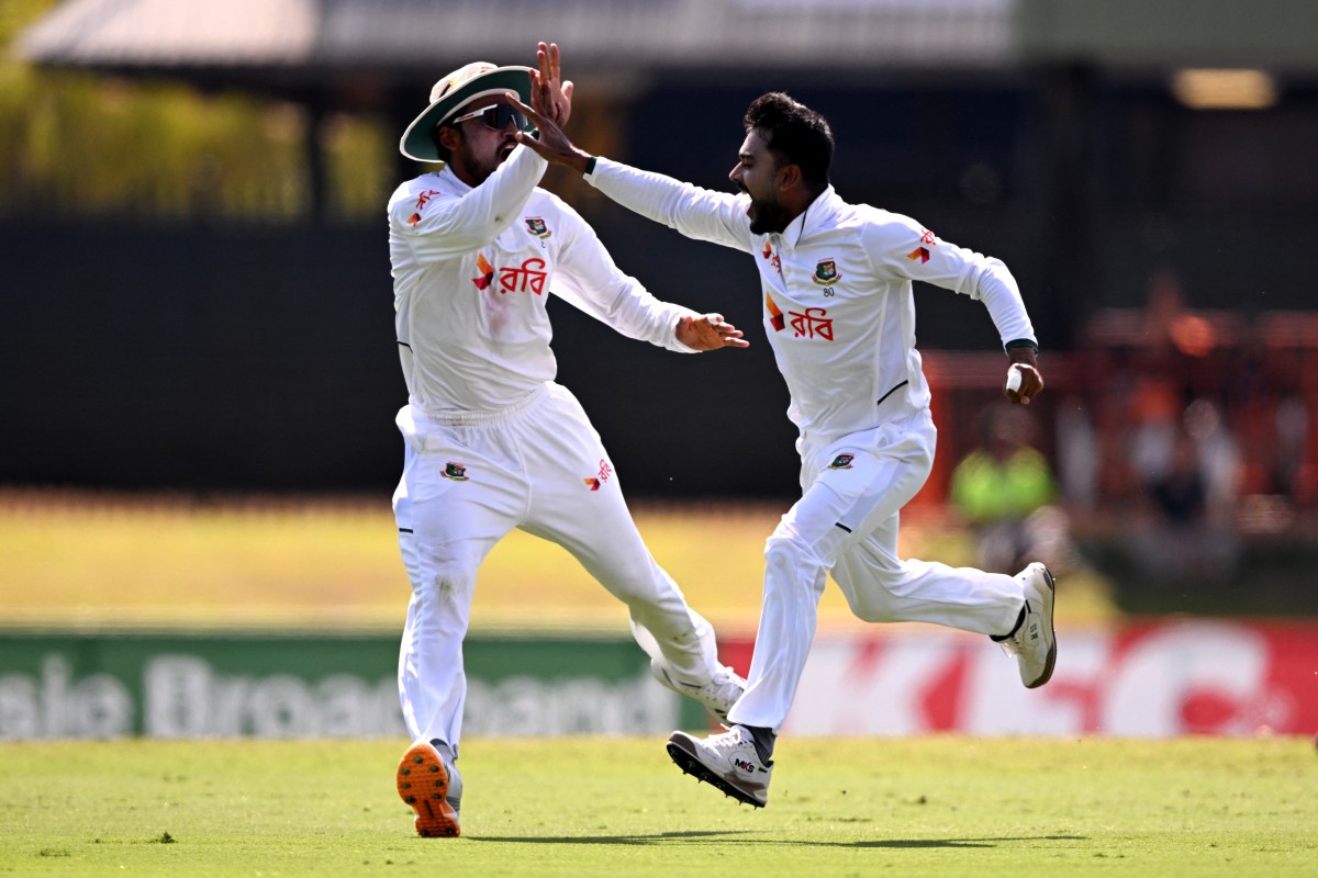 অস্ট্রেলিয়াকে বিধ্বস্ত করে বাংলাদেশের ঐতিহাসিক টেস্ট জয়