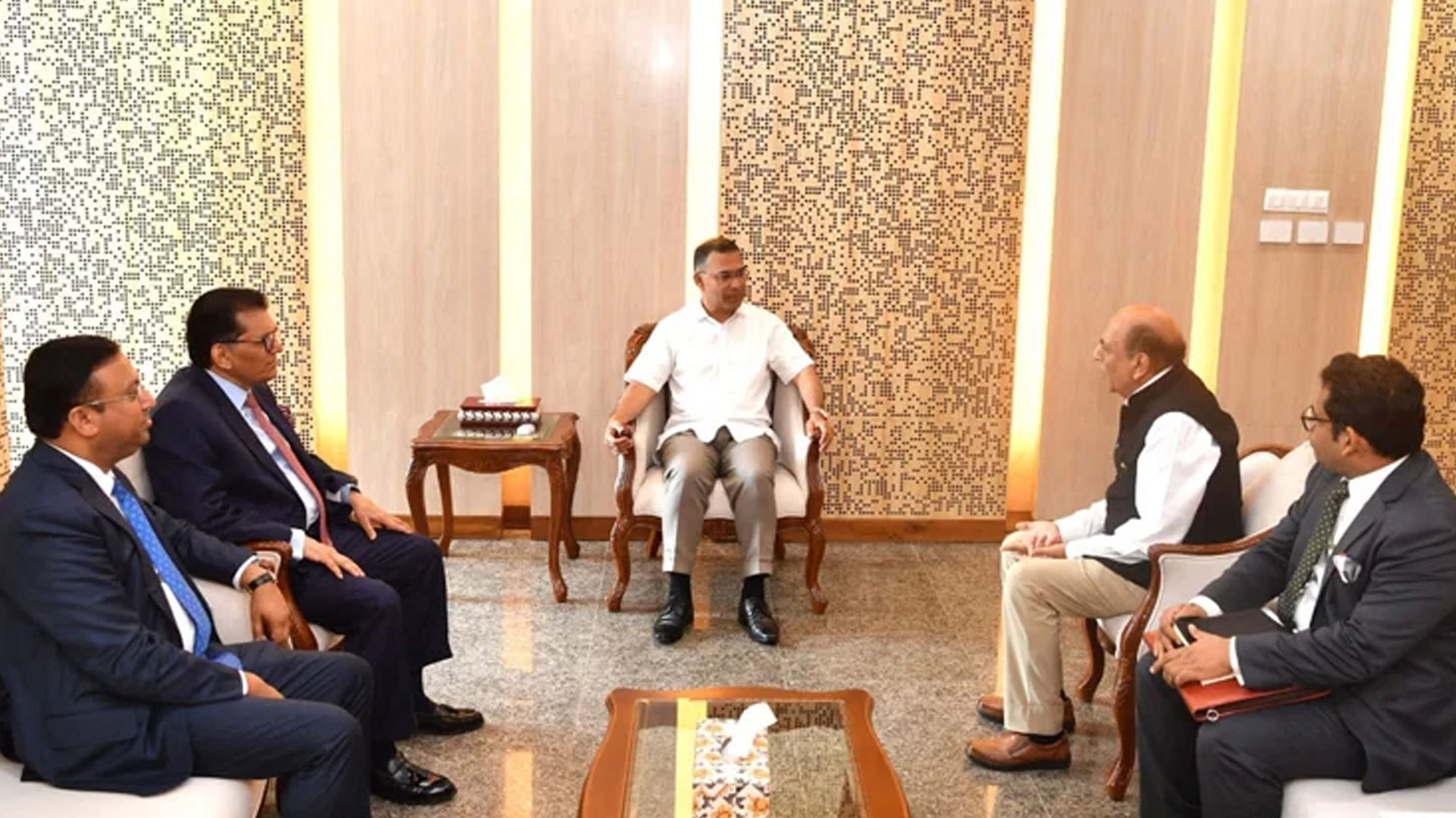 শেখ হাসিনাকে প্রত্যর্পণে ভারতের প্রতি আহ্বান বাংলাদেশের