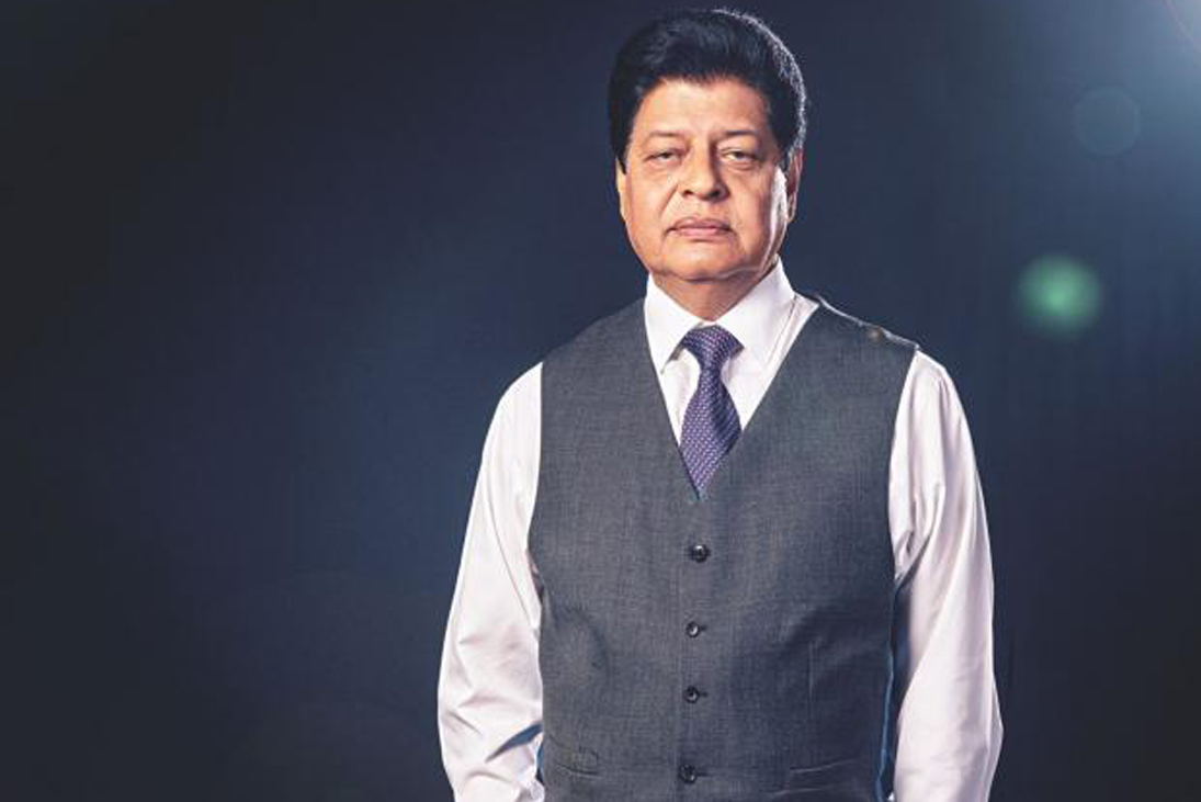 আইসিইউতে ৪ মাস নায়ক ফারুক