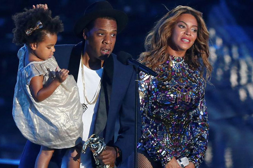 বিয়ন্সের ঘরে যমজ সন্তান