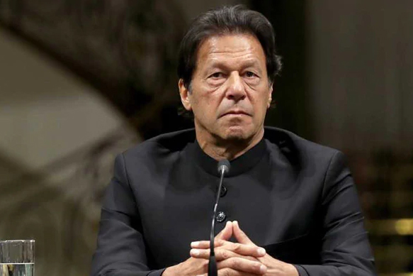 অনুমতি পেয়ে ভাই ইমরান খানের সঙ্গে কারাগারে দেখা করলেন বোন উজমা