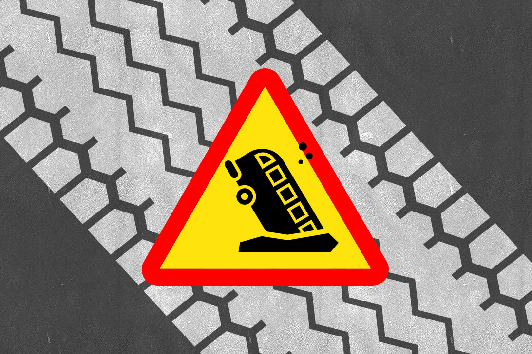 কুমিল্লায় ঢাকা-চট্টগ্রাম মহাসড়কে বাসের ধাক্কায় অটোরিকশার ২ যাত্রী নিহত