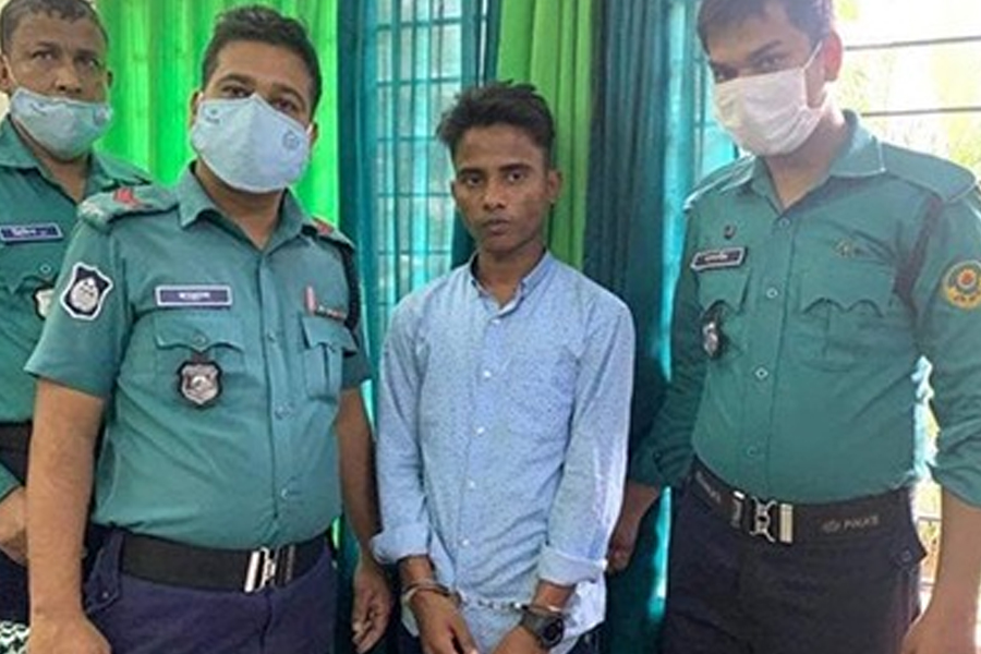 বাংলাদেশি এনআইডি দিয়ে পাসপোর্টের আবেদন, রোহিঙ্গা যুবক আটক