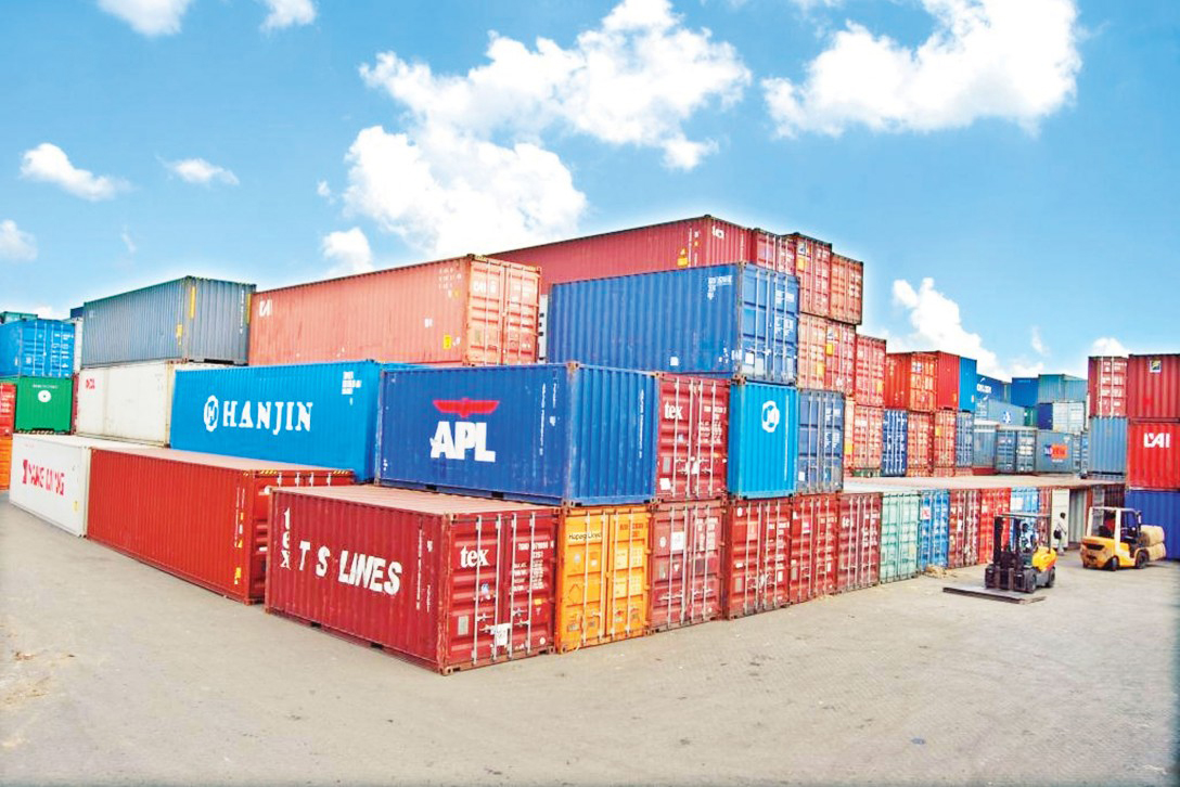 চট্টগ্রাম বন্দরে কনটেইনার পরিচালনায় নতুন রেকর্ড