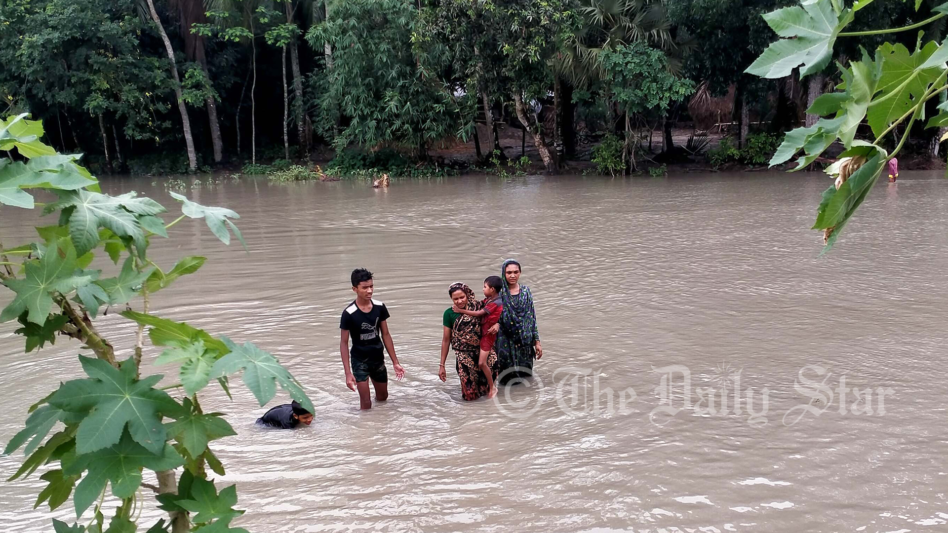 সিডরের ধকল এখনও কাটেনি পায়রা পাড়ের মানুষের