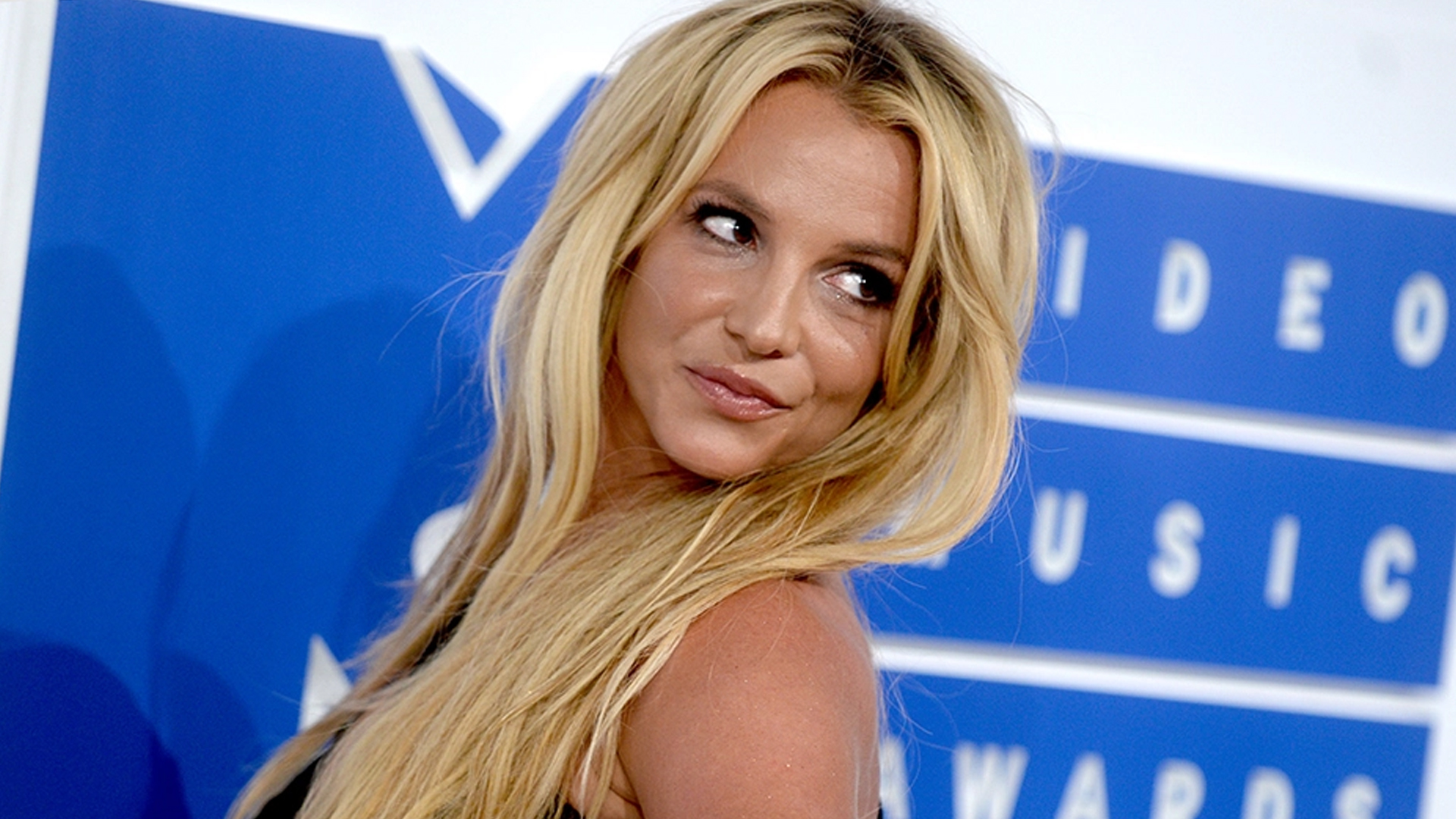 অবশেষে অভিভাবকত্বের শৃঙ্খলমুক্ত ব্রিটনি স্পিয়ার্স