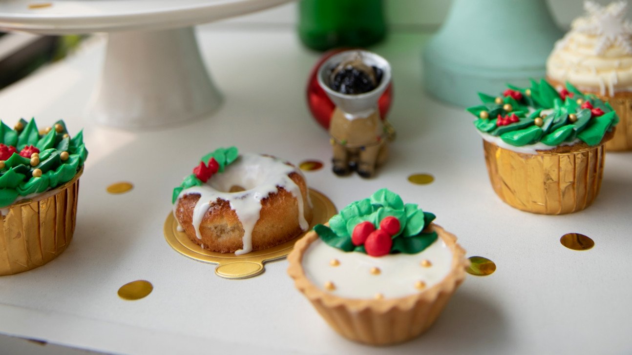 বড় হচ্ছে বাজার, বছরে ৪০০ কোটি টাকার কেক-পেস্ট্রি বিক্রি