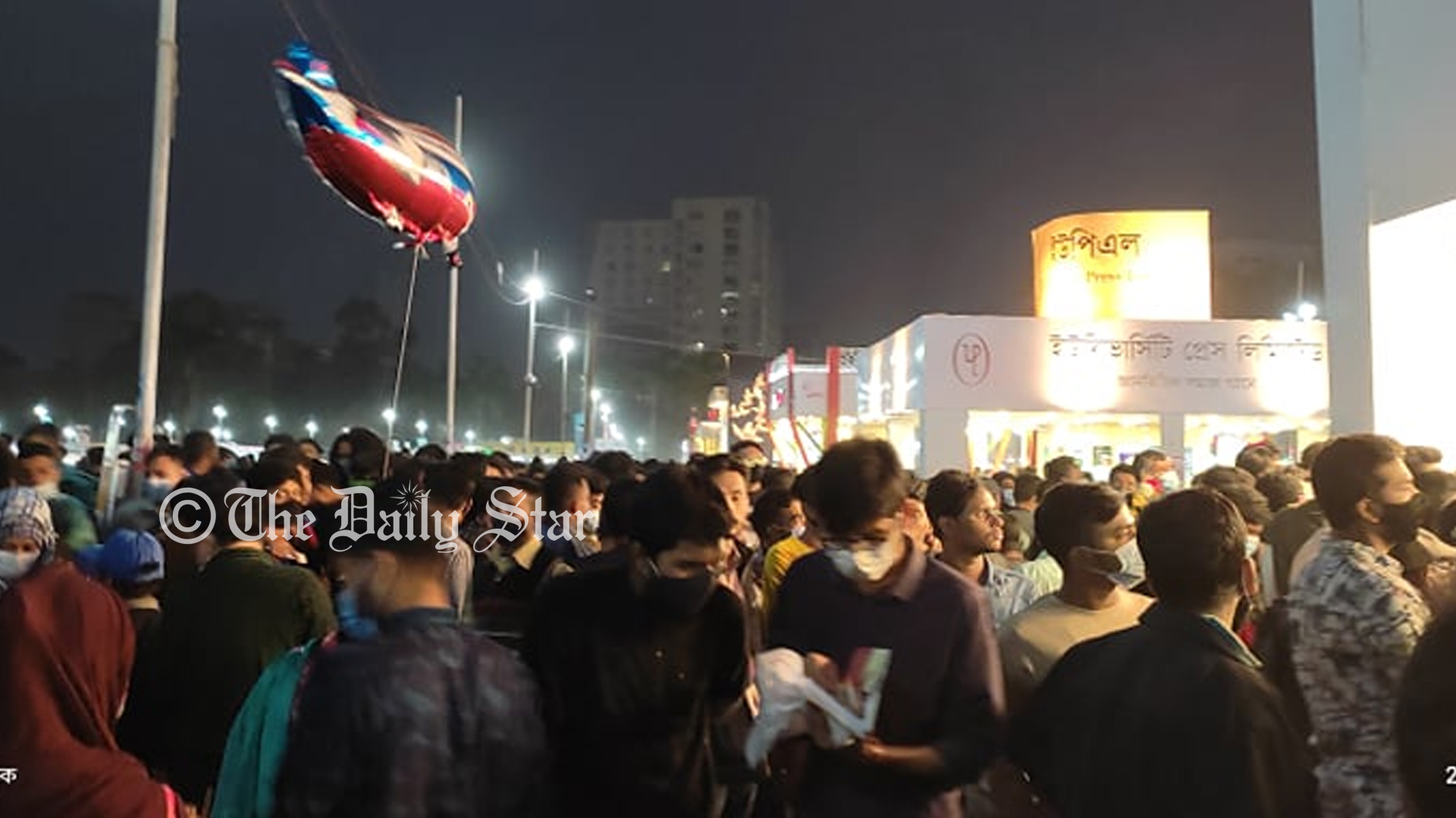 ২০২২ একুশে বইমেলায় ৫২ কোটি টাকার বই বিক্রি 