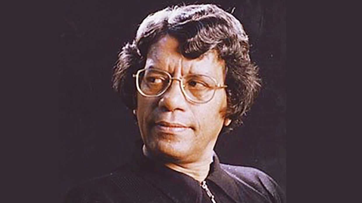 হুমায়ুন আজাদ বেঁচে ছিলেন ‘অন্যদের’ সময়ে