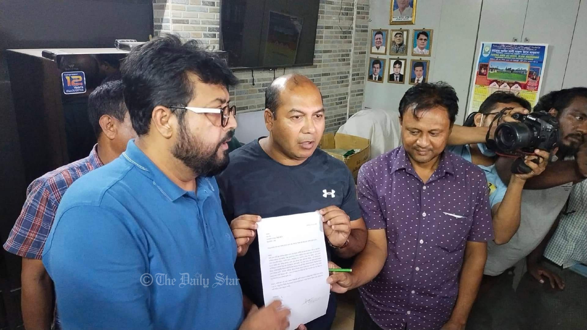 জায়েদ খানের বিরুদ্ধে শিল্পী সমিতিতে ওমর সানীর লিখিত অভিযোগ