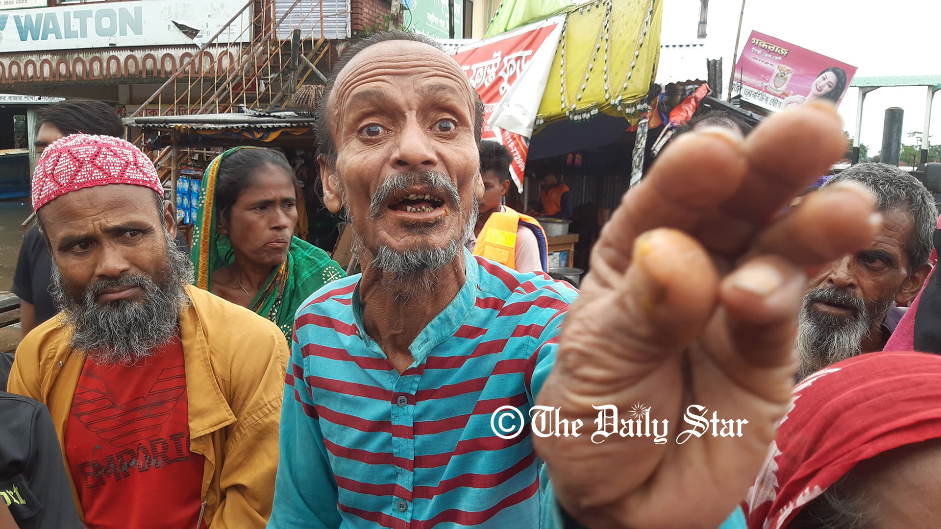 ভেসে গেছ সব, ২-৩ দিন কিছুই খাননি তারা