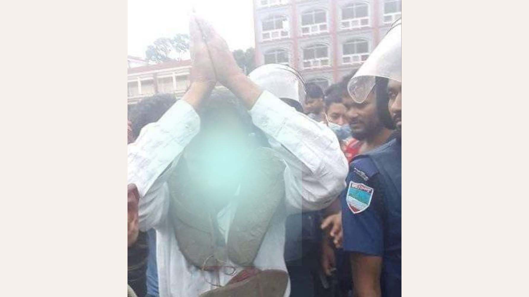 যেমন আছেন অধ্যক্ষ স্বপন কুমার ও তার পরিবার