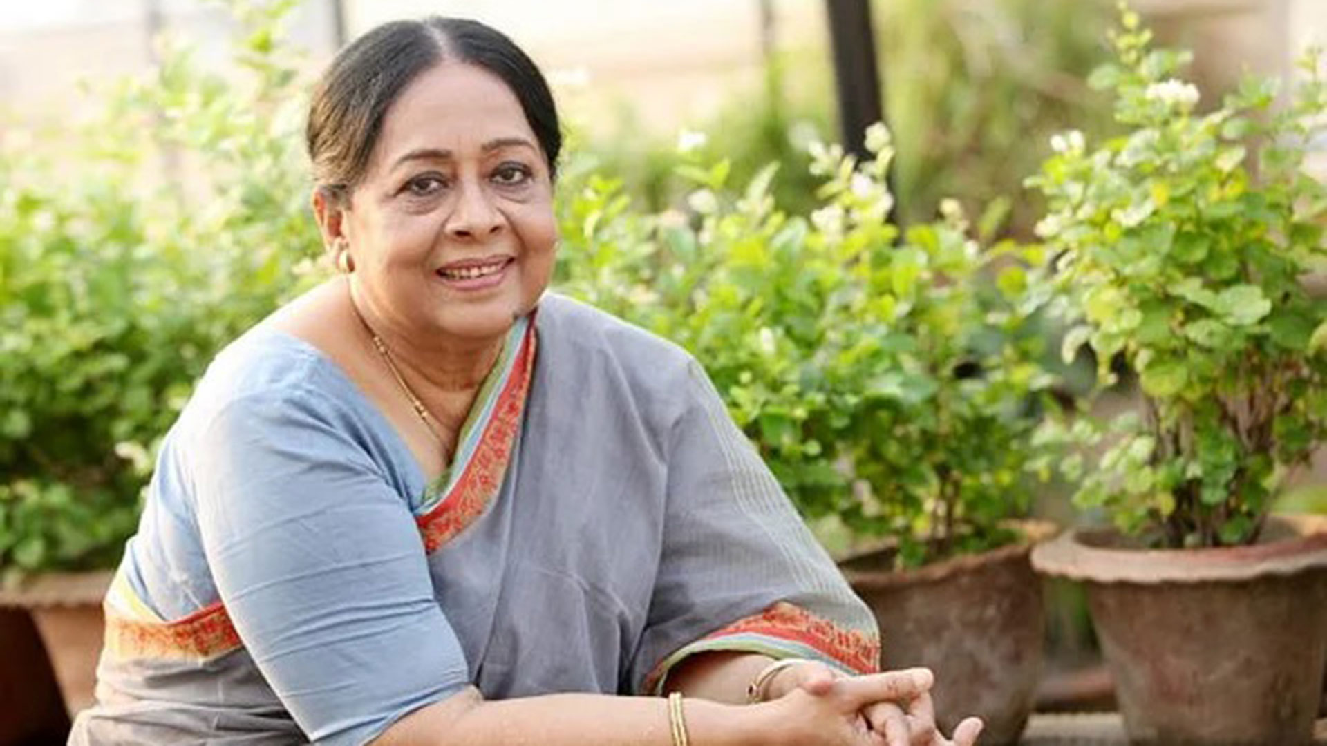 অভিনেত্রী শর্মিলী আহমেদ মারা গেছেন