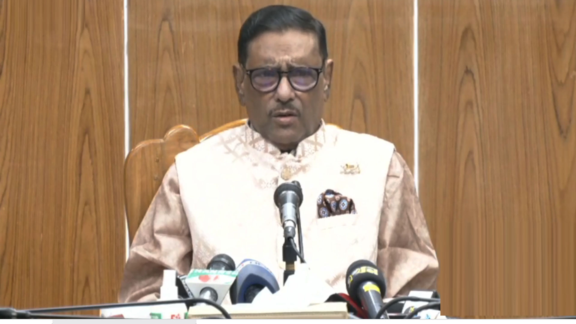 বিআরটি প্রকল্প গলার কাঁটা হয়ে গেছে: সেতুমন্ত্রী