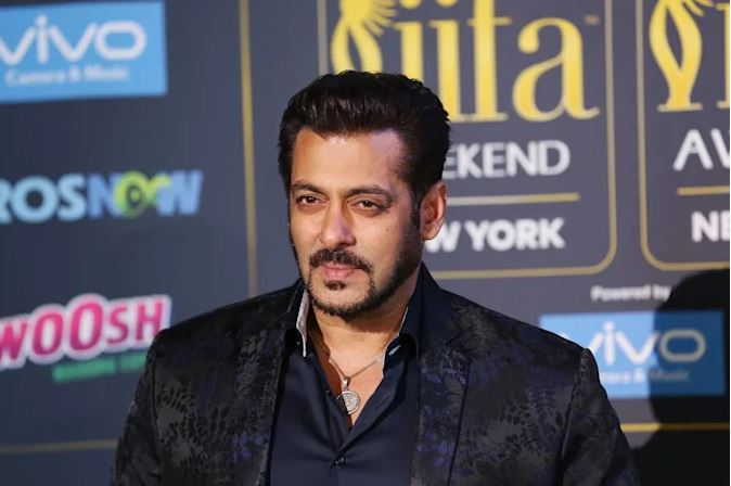 যে কারণে ভক্তদের সঙ্গে ঈদ শুভেচ্ছা বিনিময় হয়নি সালমানের