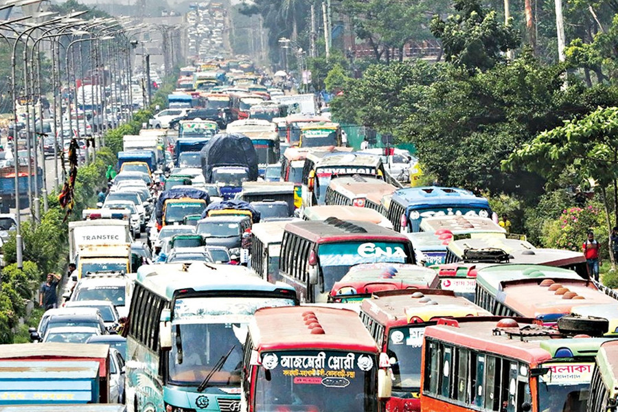 বাসভাড়া কিলোমিটারে ৫ পয়সা কমলো