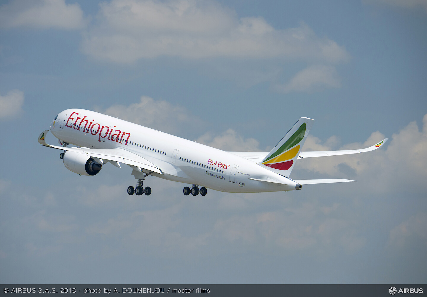 ফ্লাইটে ঘুমিয়ে পড়লেন ২ পাইলট, তারপর যা ঘটল