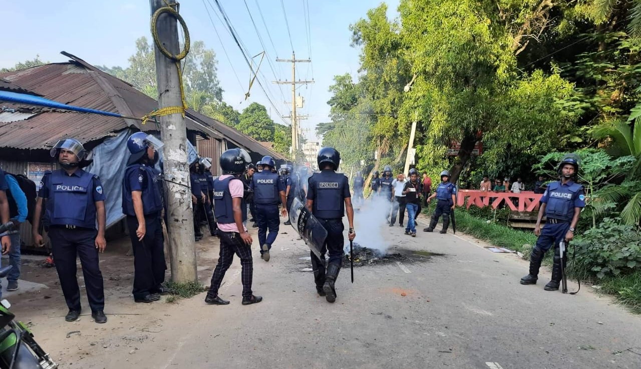 সোনাগাজীতে পুলিশ-বিএনপি সংঘর্ষে এএসপিসহ আহত ১০