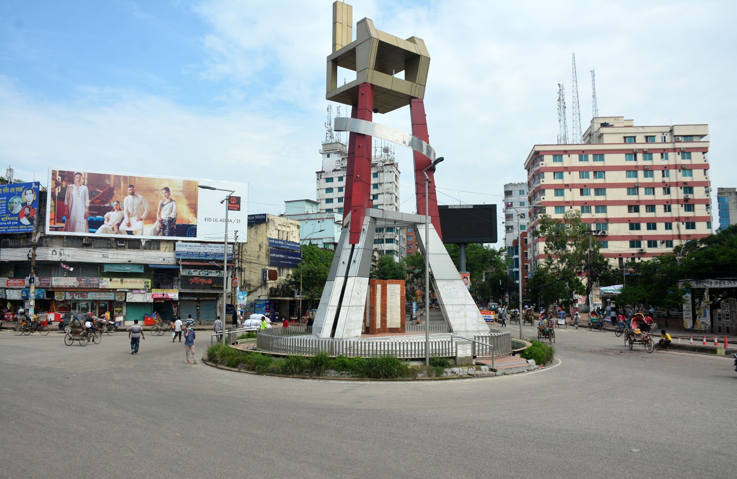 উত্তপ্ত নারায়ণগঞ্জে চলছে রাজনীতির ‘খেলা’