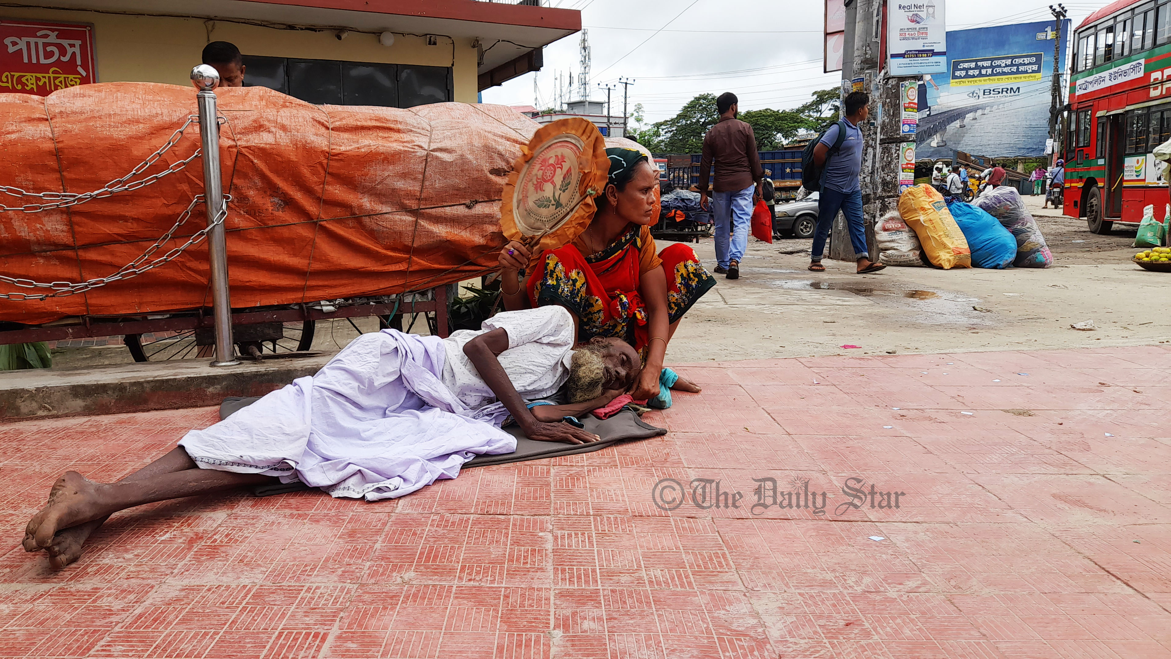 সিলেটে পরিবহন শ্রমিকদের ‘কর্মবিরতি’, &nbsp;চরম যাত্রী ভোগান্তি