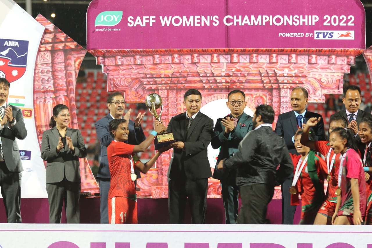 বাংলাদেশ অধিনায়ক সাবিনা বললেন, 'এই ট্রফি দেশের মানুষের'