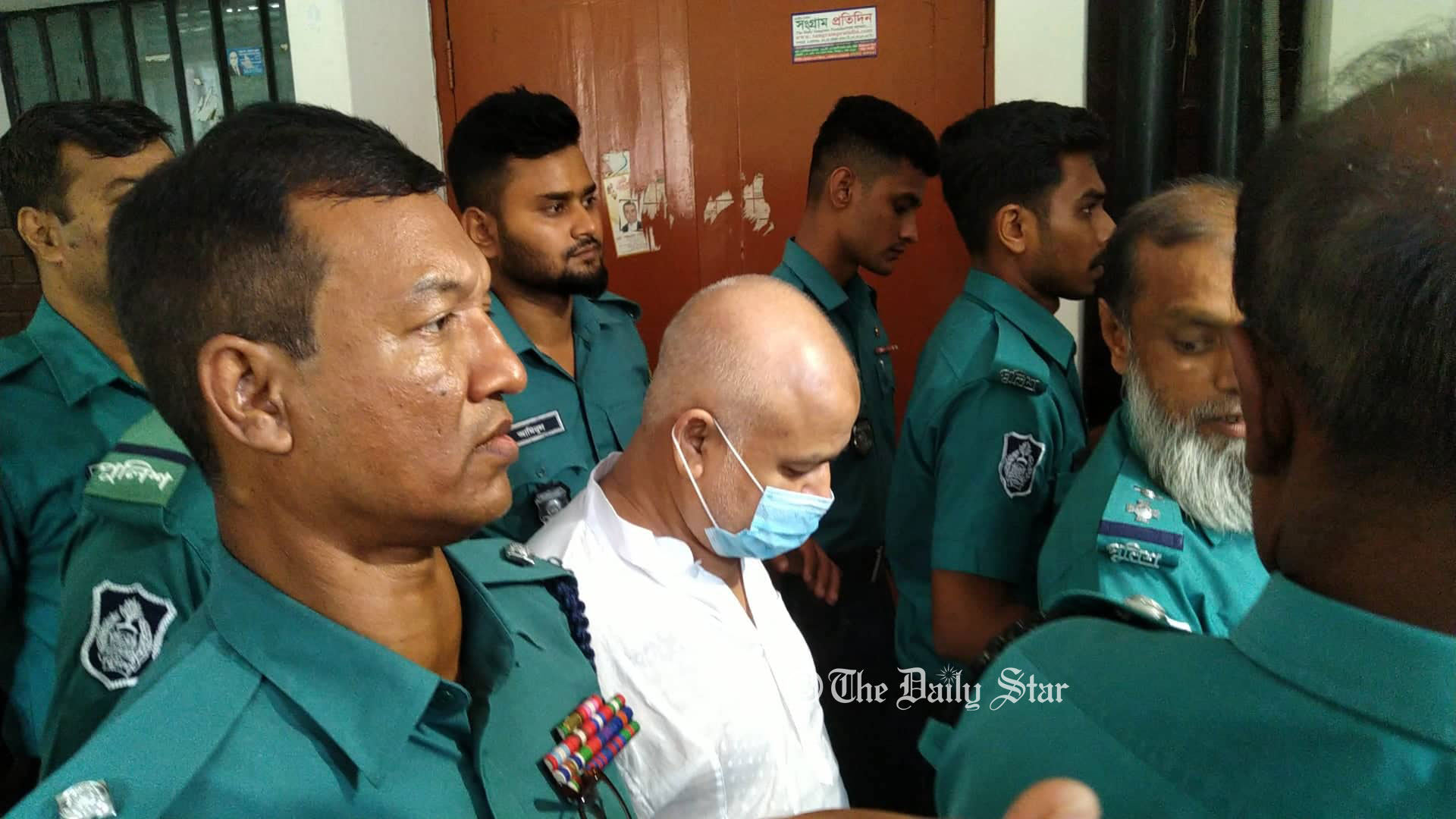 অস্ত্র মামলায় জি কে শামীমসহ ৮ জনের যাবজ্জীবন