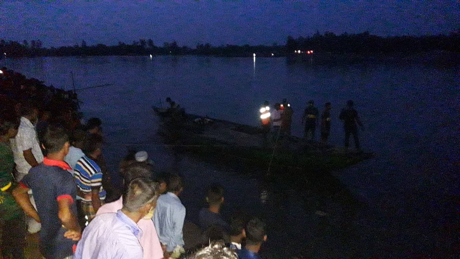 পঞ্চগড়ে করতোয়ায় নৌকা ডুবে ২৪ জনের মৃত্যু