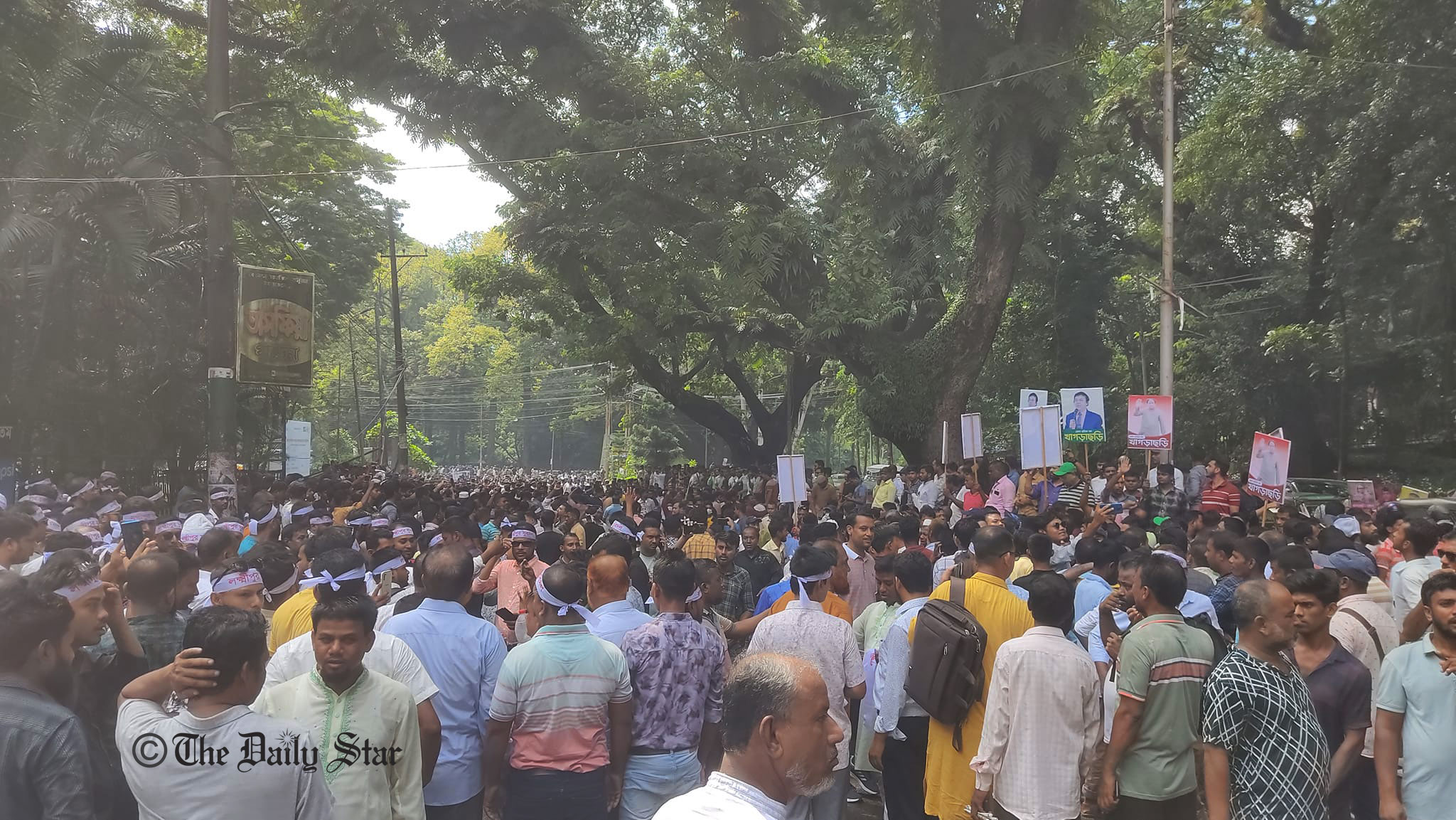 চট্টগ্রামে সমাবেশে আসছেন বিএনপির নেতাকর্মীরা, পথে পথে বাধার অভিযোগ