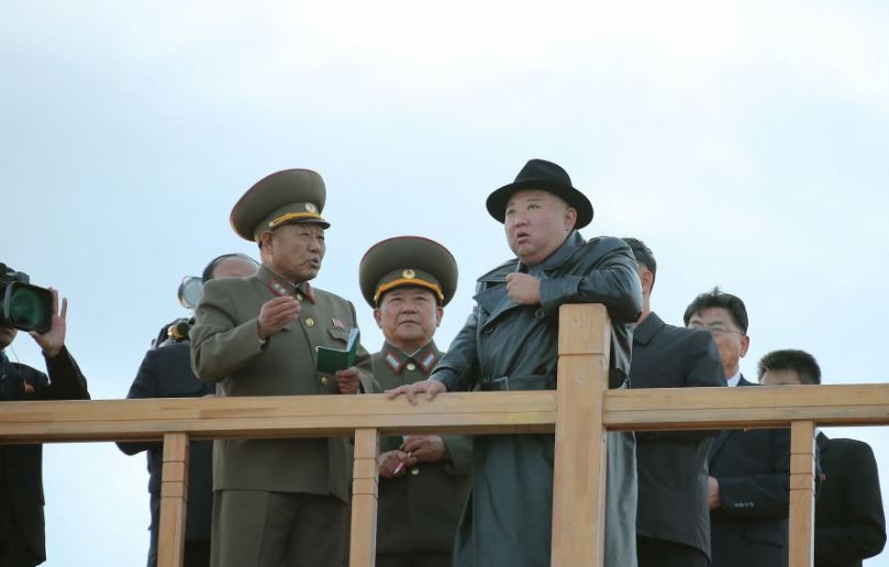 উত্তর কোরিয়ার আবারও ক্ষেপণাস্ত্র পরীক্ষা, দক্ষিণ সীমান্তে ১০ যুদ্ধবিমান