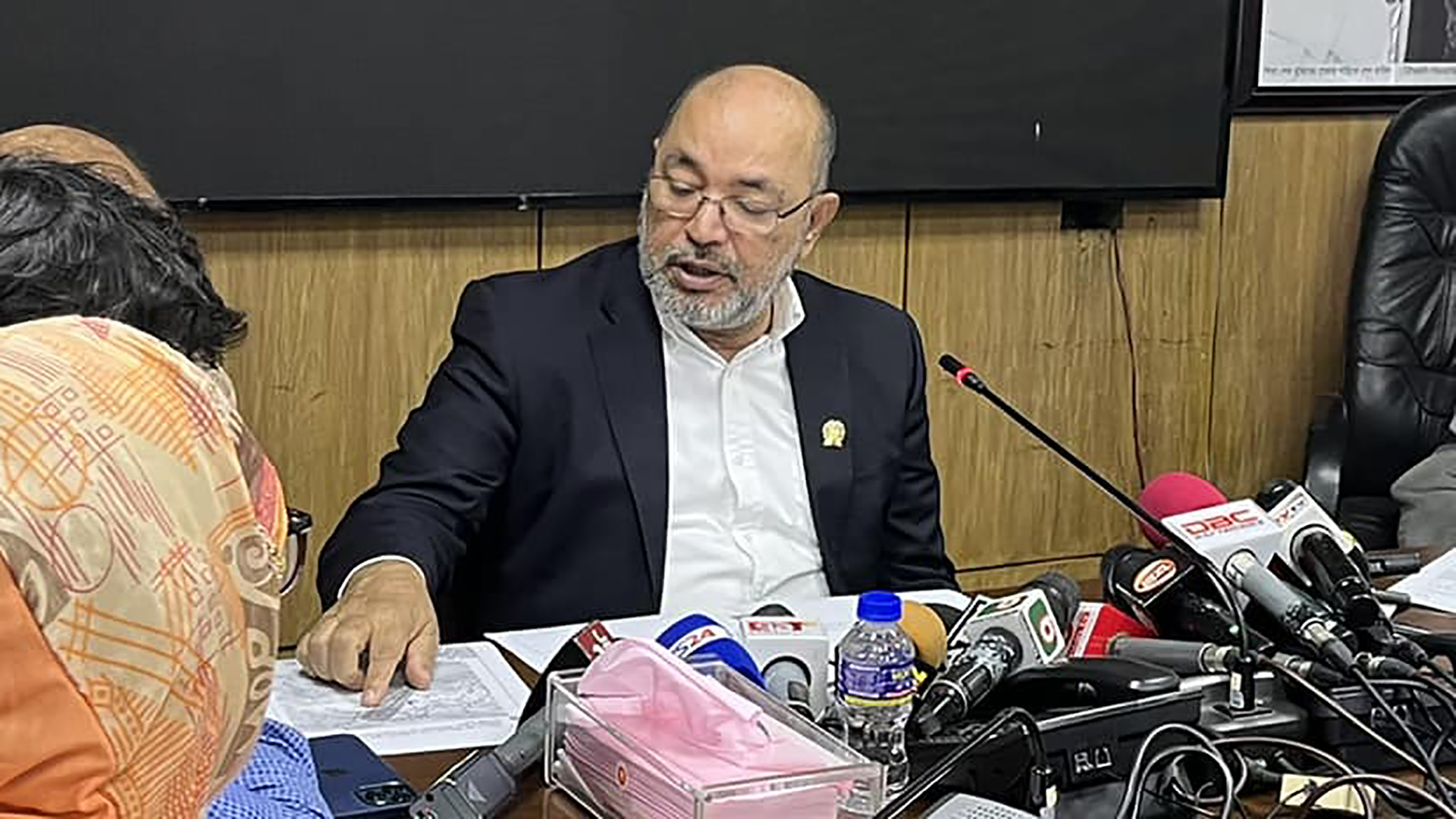 ঘূর্ণিঝড়ের প্রভাবে ১৯ জেলায় জলোচ্ছ্বাসের সম্ভাবনা