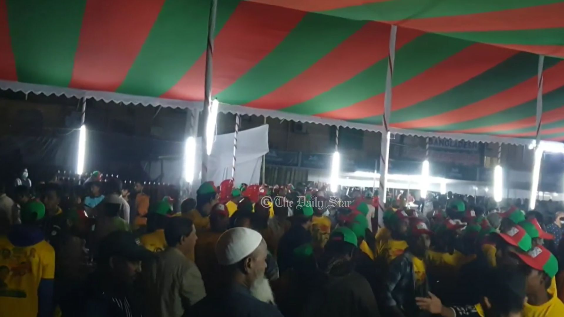 বিএনপি কর্মী-সমর্থকদের পদচারণায় ২ দিন আগেই মুখরিত কুমিল্লার টাউন হল