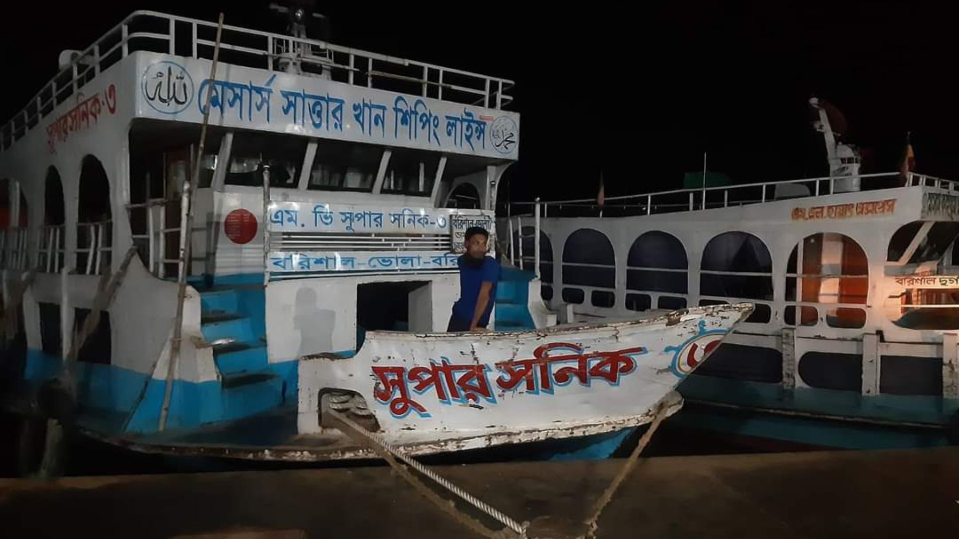 নৌযান শ্রমিকদের ধর্মঘটে সারাদেশে যাত্রীদুর্ভোগ