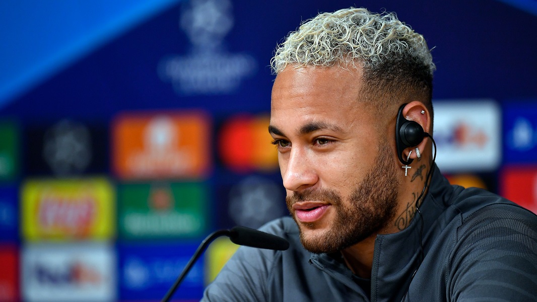 বিশ্বকাপ থেকে ছিটকে পড়ার শঙ্কায় সারারাত কেঁদেছিলেন নেইমার