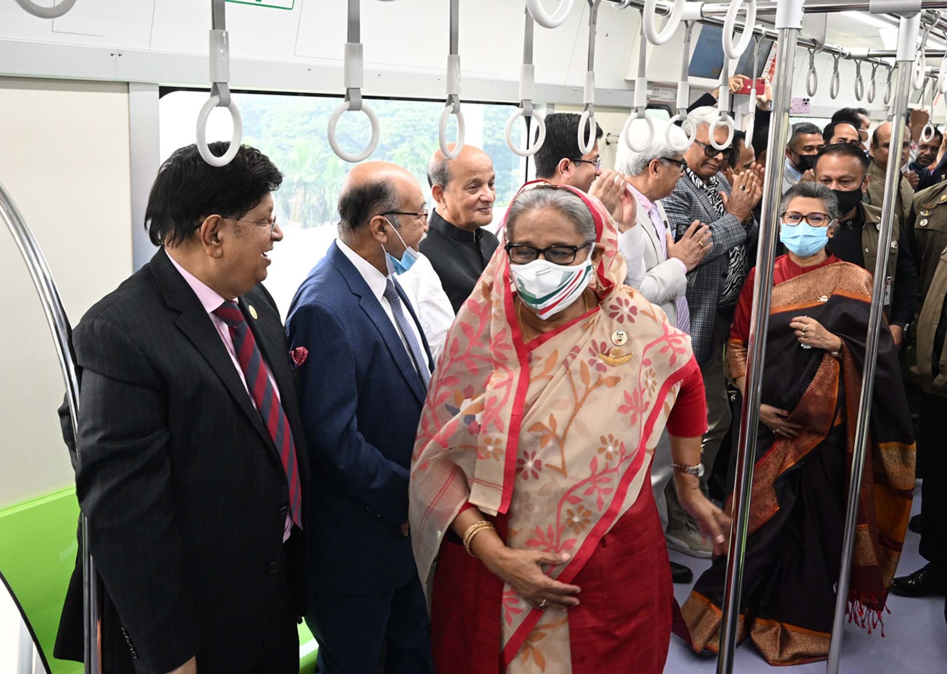 উত্তরা থেকে আগারগাঁও পৌঁছেছে প্রধানমন্ত্রীকে বহন করা মেট্রোরেল