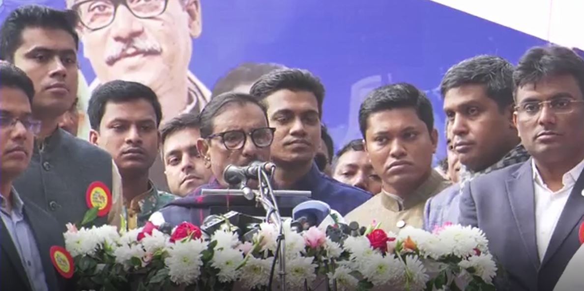 মঞ্চ ভেঙে পড়ে যাওয়ার পর যা বললেন ওবায়দুল কাদের