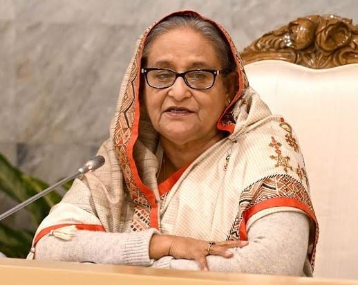 যাত্রীদের মেট্রোরেলের নিয়ম, নির্দেশনা মেনে চলার আহ্বান প্রধানমন্ত্রীর