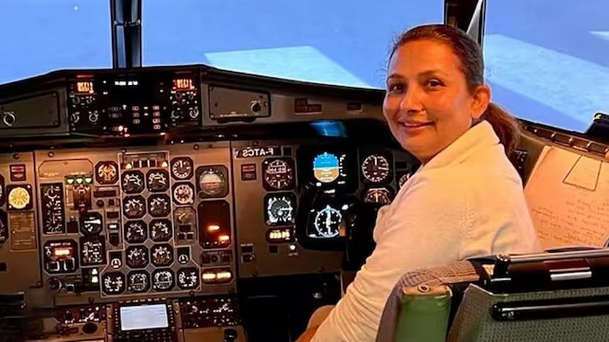 ১৭ বছরের ব্যবধানে একই পরিণতি বৈমানিক স্বামী-স্ত্রীর