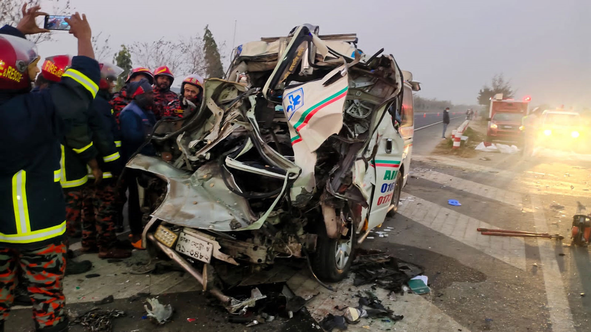 টানা ২৬ ঘণ্টা নির্ঘুম ছিলেন সেই অ্যাম্বুলেন্সচালক