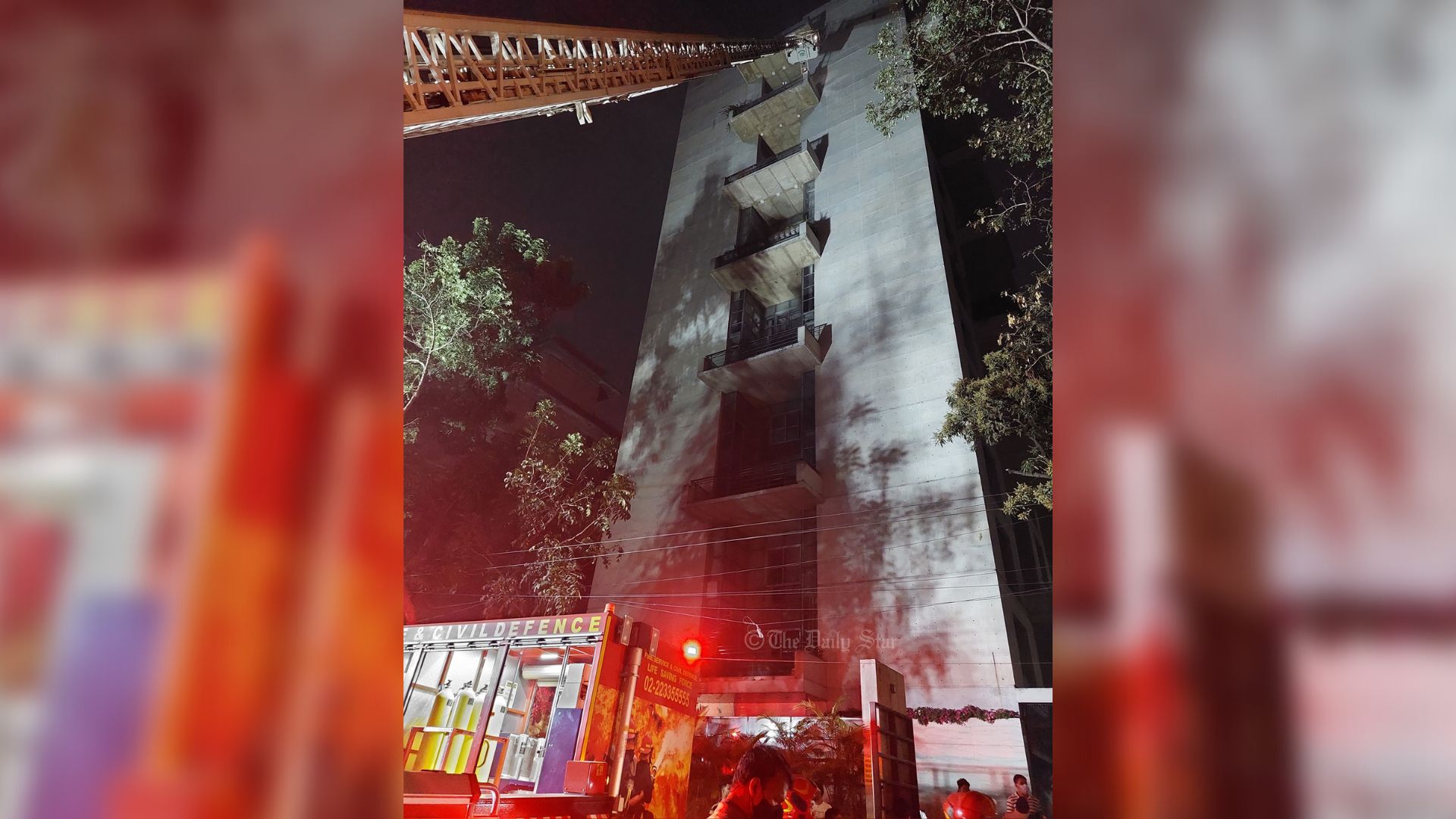 গুলশানে ১২ তলা ভবনে আগুন