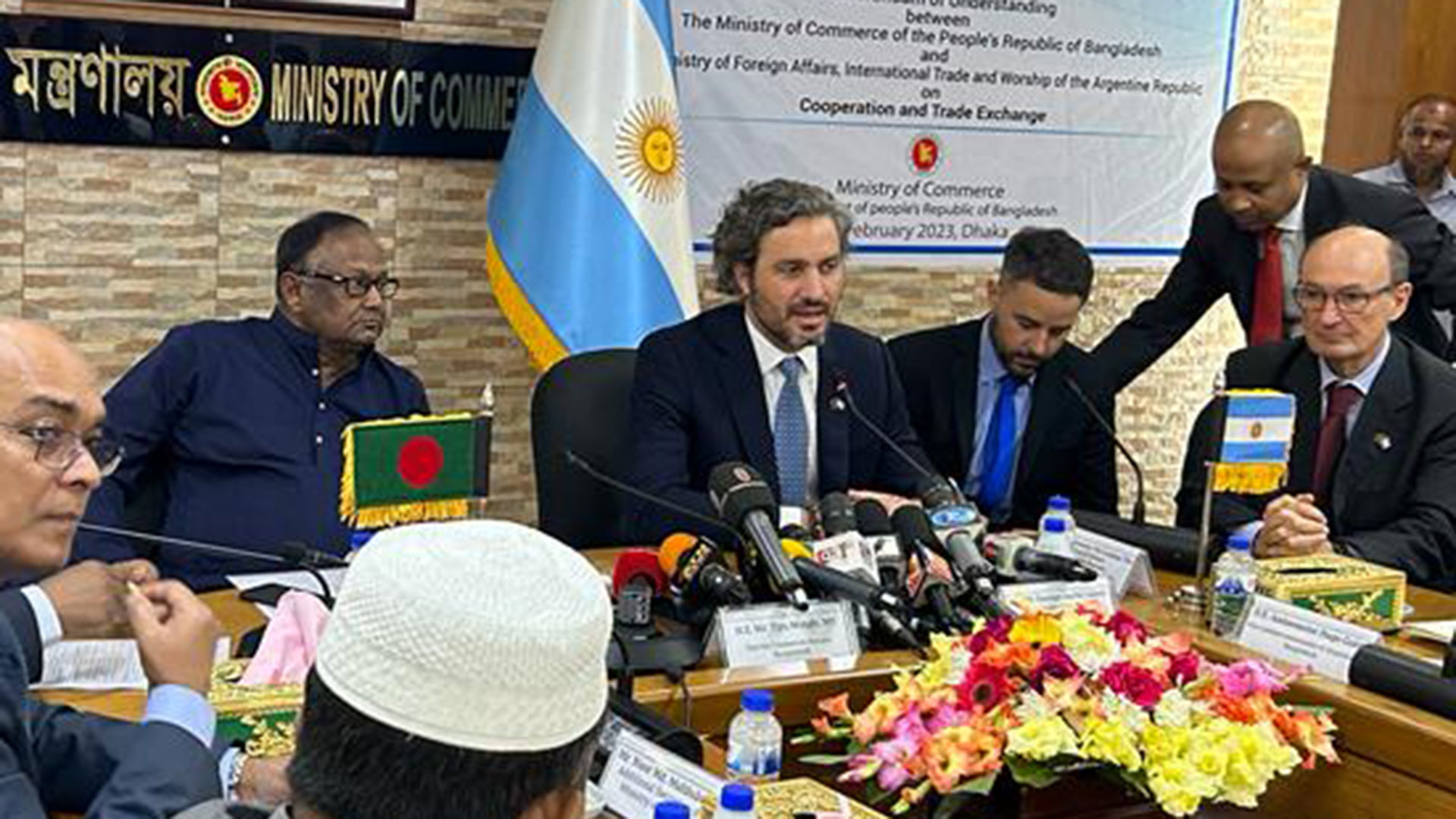 আর্জেন্টিনার সঙ্গে গার্মেন্টস রপ্তানি ও খাদ্যপণ্য আমদানি চুক্তি