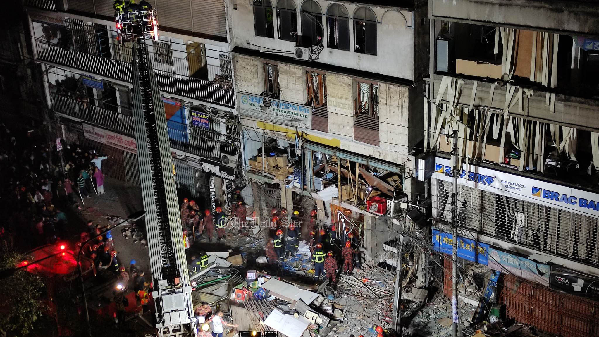 নাশকতা নাকি দুর্ঘটনা তদন্ত হচ্ছে: ডিএমপি কমিশনার