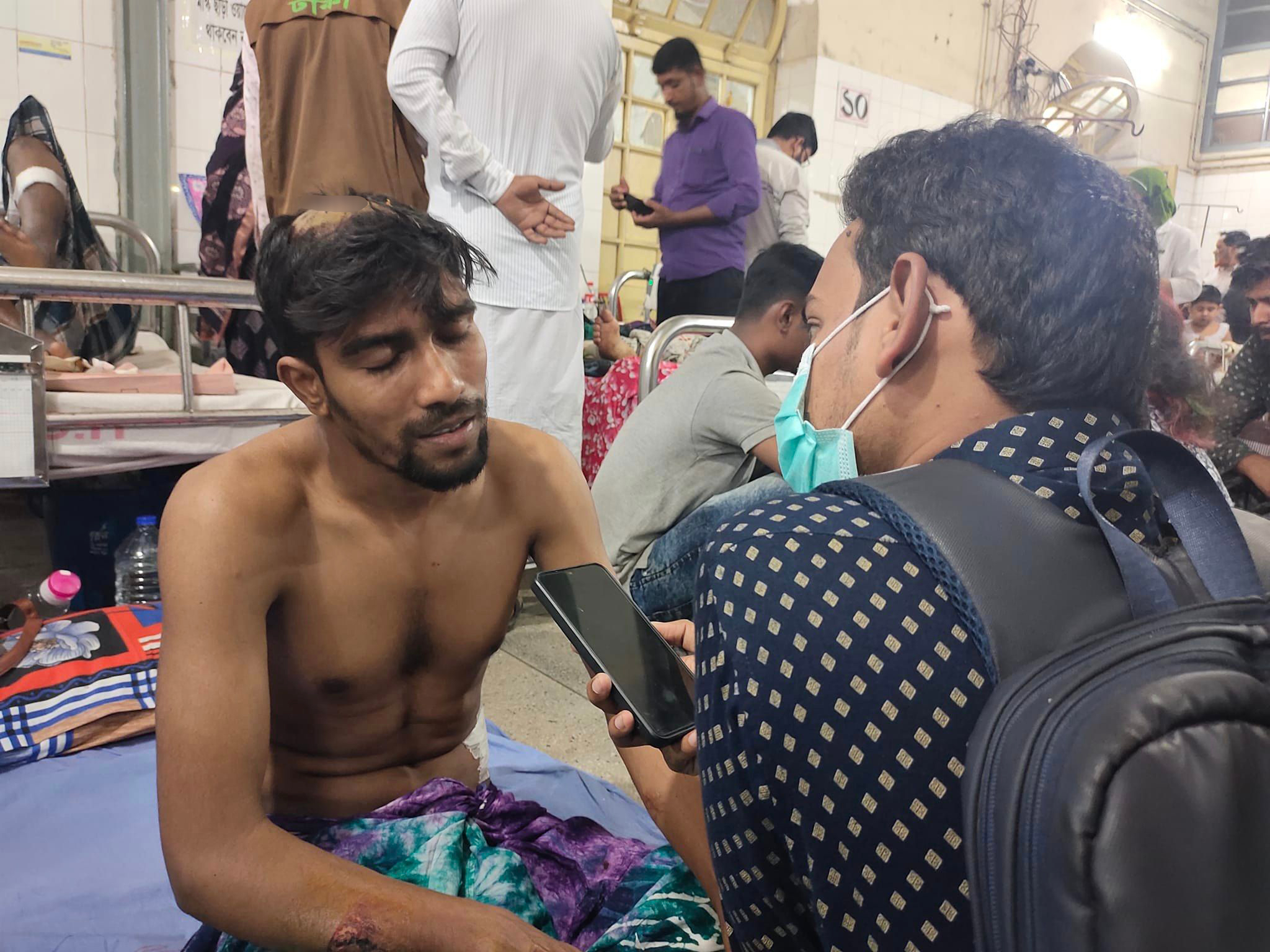 ঢামেকে চিকিৎসাধীনদের বর্ণনায় গুলিস্তানে বিস্ফোরণের ঘটনা