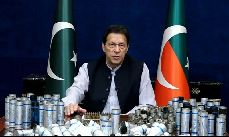 আমাকে অপহরণ করে হত্যা করতে চায়: ইমরান খান