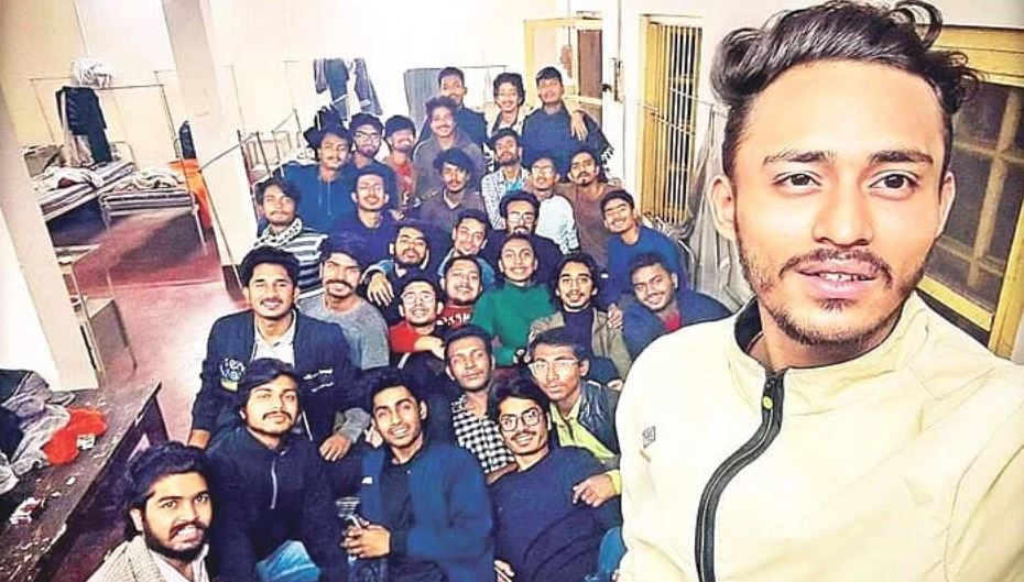 ‘প্রলয় গ্যাং’ সদস্যদের শনাক্তে ঢাবিতে আন্তহল তদন্ত কমিটি