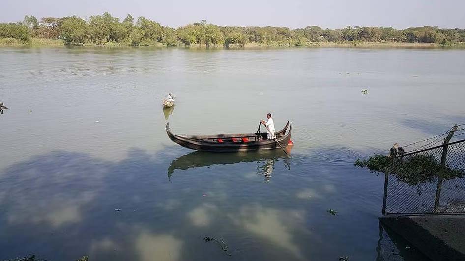 খাবার পানিতে লবণাক্ততায় দুর্ভোগ, বৃষ্টির অপেক্ষা চট্টগ্রাম ওয়াসার