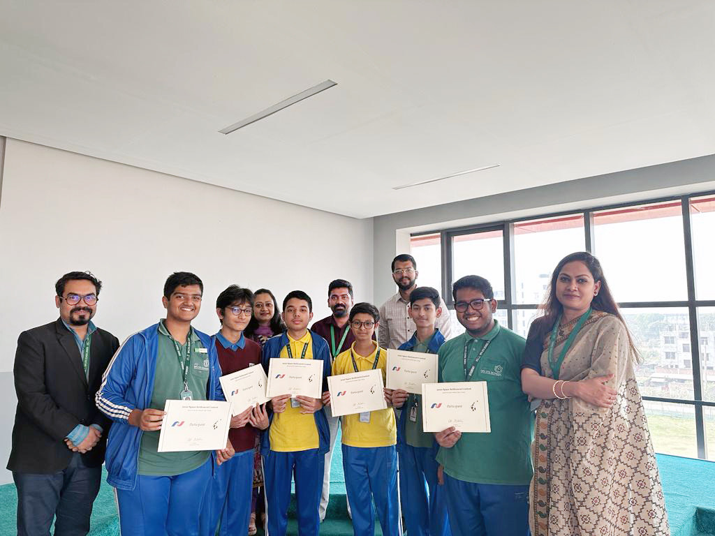 নাসা স্পেস সেটেলমেন্ট কনটেস্টে বিজয়ী ডিপিএস এসটিএস স্কুলের ৬ শিক্ষার্থী